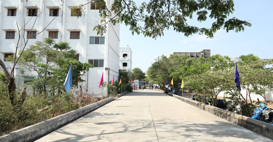 hostels-img